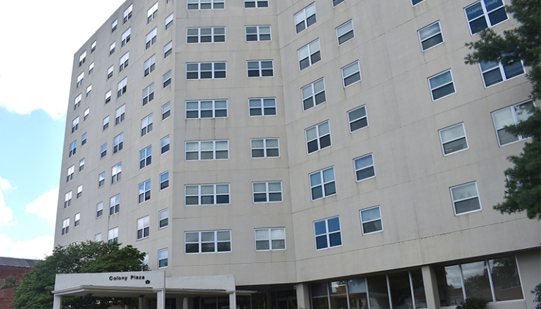 Colony Plaza Apartments exterior