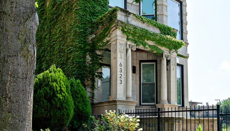 The Washington 6323 S Ingleside entrance