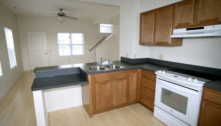 Villas of the Valley I unit kitchen