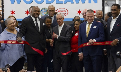 New Jewel-Osco store opens in Woodlawn